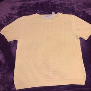 Lightweight light yellow short sleeve sweater